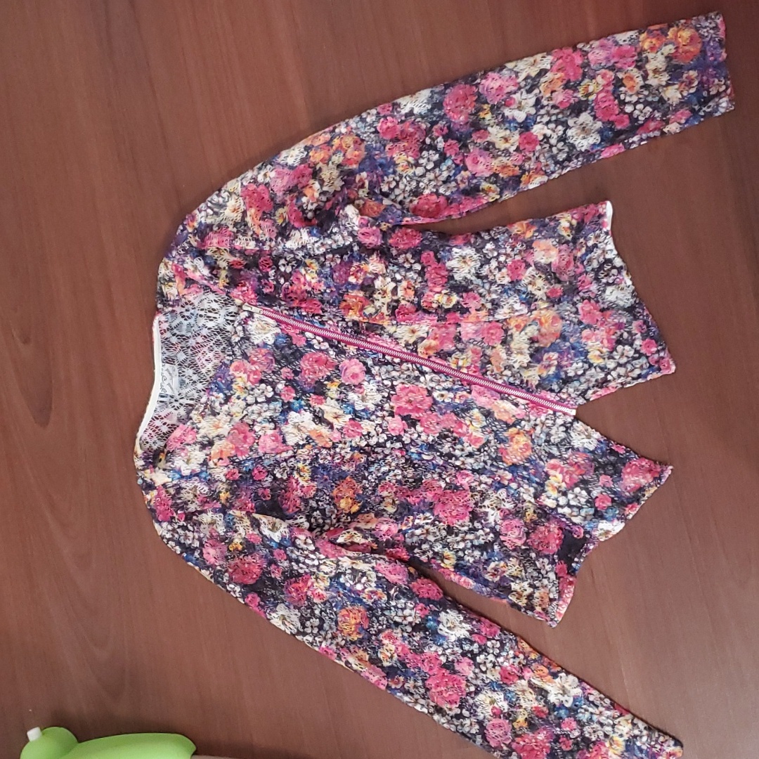 D Signed Top